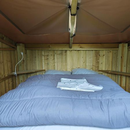 Camping Onlycamp Les Deux Rives Lannion Esterno foto
