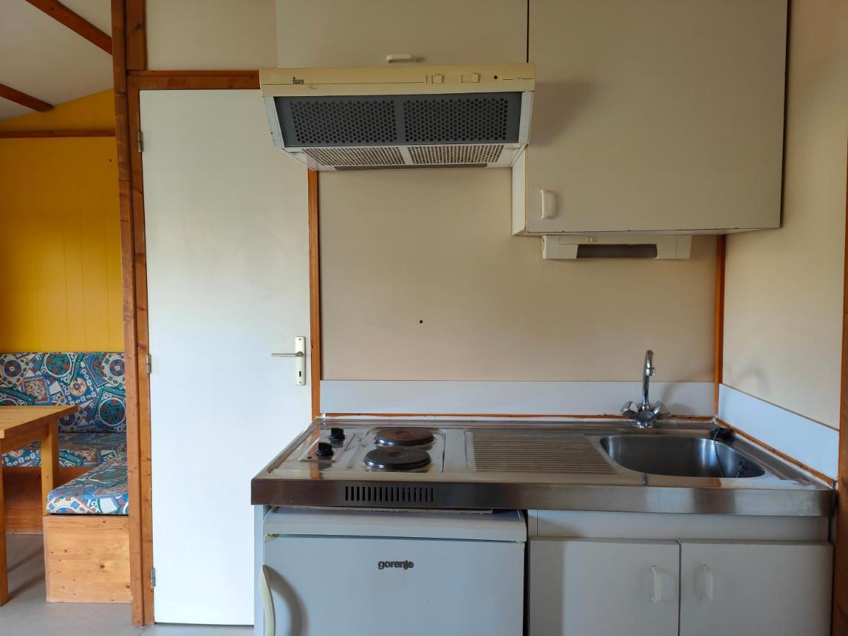Camping Onlycamp Les Deux Rives Lannion Esterno foto