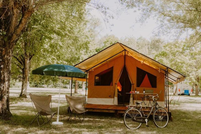 Camping Onlycamp Les Deux Rives Lannion Esterno foto