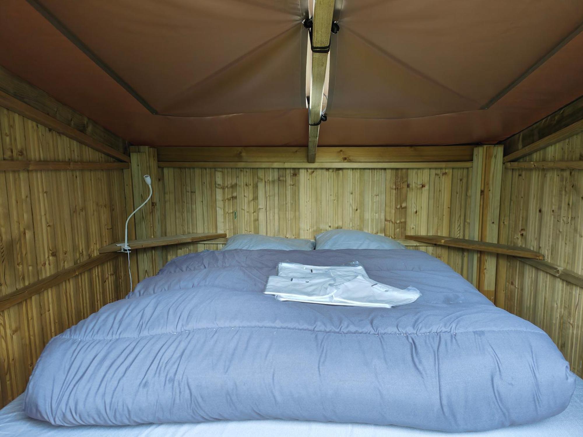 Camping Onlycamp Les Deux Rives Lannion Esterno foto
